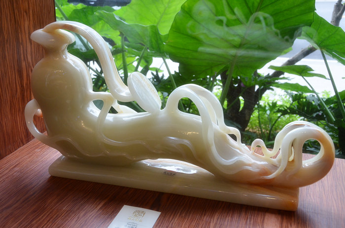 玉石禮品,玉雕品牌,人生如意,龍美達(dá)石材集團(tuán),尚石珍品