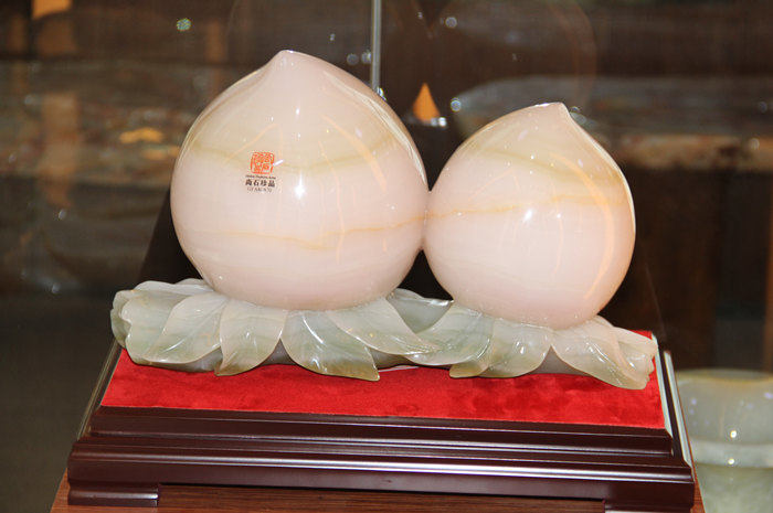 玉石禮品,玉雕品牌,玉石仙桃,龍美達(dá)石材集團(tuán),尚石珍品
