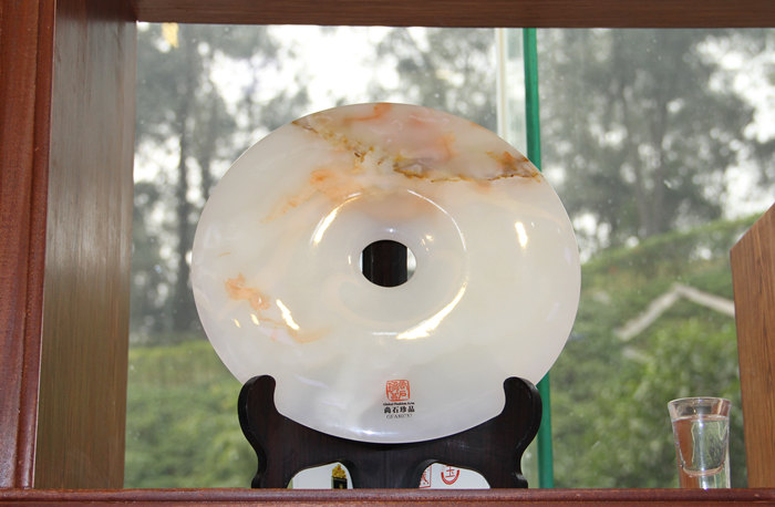 玉石禮品,玉雕品牌,和氏之璧,平安扣,龍美達(dá)石材集團(tuán),尚石珍品