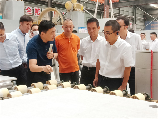 龍美達(dá)石材集團(tuán)主辦云浮市工商聯(lián)“鏘鏘云商行”第一期活動